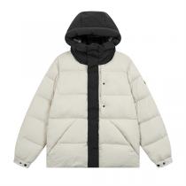MONCLER スーパーコピー ダウンジャケット シンプル 防寒 軽量 スタイリ...
