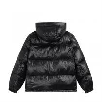 MONCLER コピー ダウンジャケット 光沢感 高級 保温 防風 防寒性 抜群 トレンド モンクレール