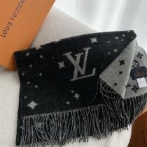 ルイヴィトン スーパーコピー マフラー ビッグロゴ フリンジ ブラック 存在感 LOUIS VUITTON