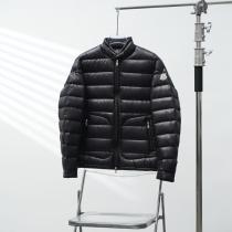 MONCLERライトカップルスタンドカラーダウンジャケット