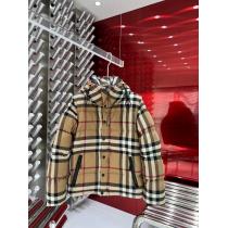 Burberry秋冬新作定番カーキチェックダウンジャケット