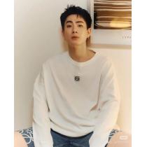 長袖Tシャツ好評品 爆買い新作登場 激レア商品コピー 品 販売LOEWE