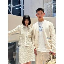 コピー 通販新作限定 新商品数量限定 海外でも若者たちに大人気なコートDior