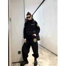 セットBALENCIAGA偽物 ブランド ショップ注目の一品 完売間近 今季爆発的な人気