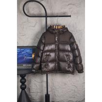 ダウンジャケットコピー ブランド 通販国内入手困難 先行販売!! 欧米韓流/雑誌 BURBERRY
