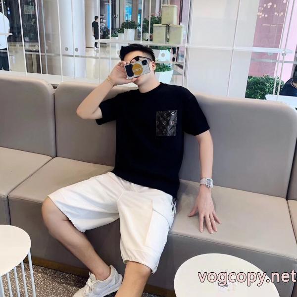 LOUIS VUITTON偽 ブランド 購入Tシャツ機能面抜群 2026新作登場 激安大特価得価