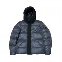 コピー ブランド 販売今人気の上品 セレブ愛用 定番の魅力ダウンジャケットMONCLER