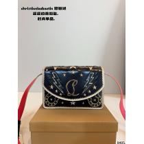 バッグ最安値挑戦！ 超人気モデル入荷 即日対応Christian Louboutinブランド 通販 激安