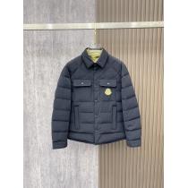 大人気再入荷セール 通勤の定番 新作入荷最新作MONCLERスーパー コピー どこで 買えるダウンジャケット