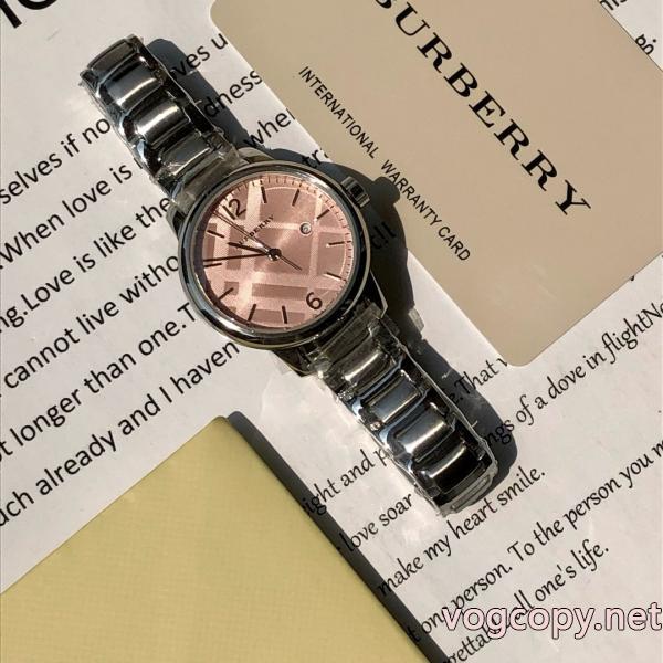 大人のための新作 セール中 プレゼントにも    時計BURBERRY偽 ブランド..