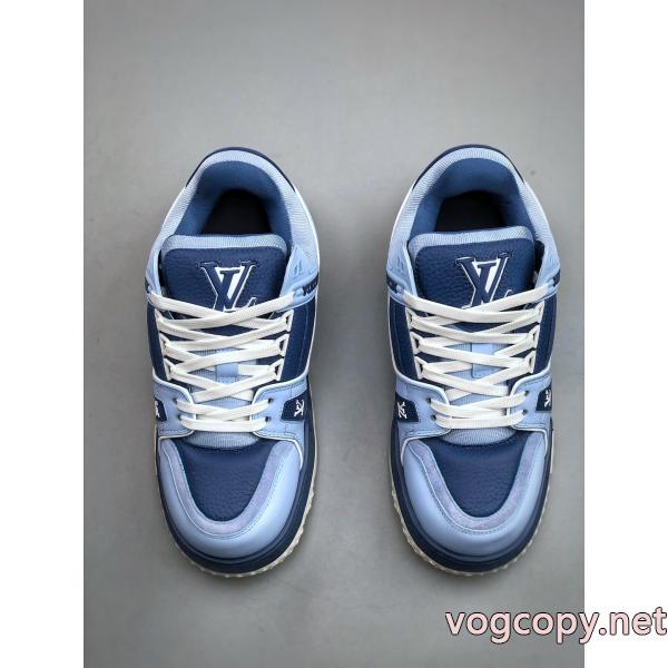 偽 ブランド     スニーカーLOUIS VUITTON2026-2026年モデル入荷 毎年大人気商品 高級感に溢れ..