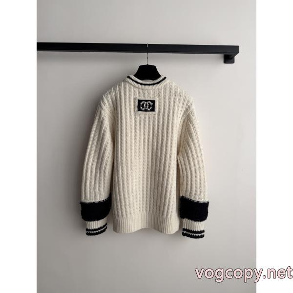 オトナの余裕 根強い人気定番商品 今季は色を使った注目新品CHセーターブランド コピー 販売店..