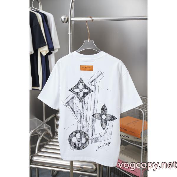 コピー 商品 販売LOUIS VUITTON今シーズンのトレンドアイテム 永遠の定番 人気商品登場！Tシャツ