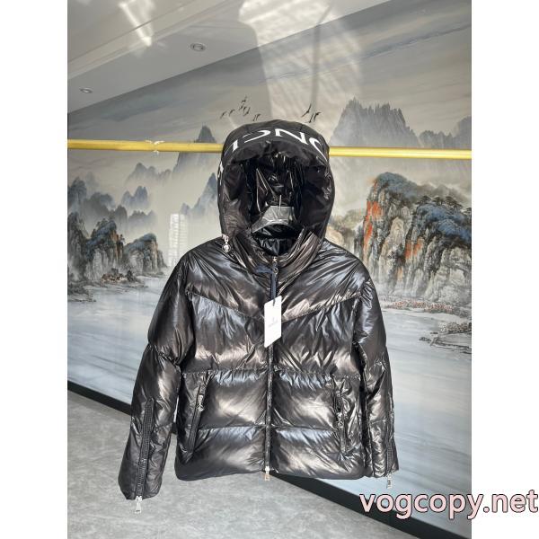 MONCLERダウンジャケット高品質限定アイテム 高い品質を誇る 個性派 コピー 商品 販売