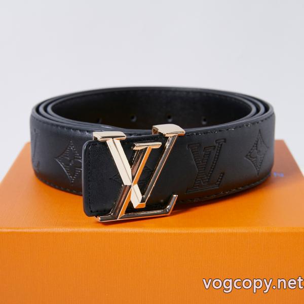  2026スーパーコピーベルト今すぐ欲しい 新作限定めっちゃ綺麗色 クリスマスコフレ2026LOUIS VUITTON