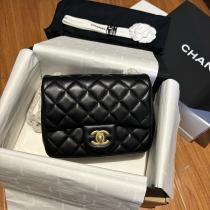 CH主役になる存在感  超人気新品 お手頃価格で人気商品    バッグ激安 ...