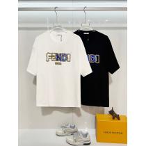 Tシャツ 2026ブランドコピーFENDI魅力的な 知的セクシースタイル 今季トレンドの限定アイテム
