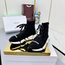 ブランド コピー 品BALENCIAGAスニーカー万能アイテム 著名人も愛用した...