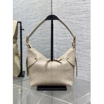     バッグ大人気！送料込 お出掛けに便利 日本未入荷ブランド 偽物Dior....