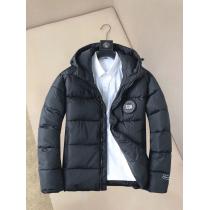 ブランド コピー 着払いCanada Goose 超目玉 大好評 定番人気商品ダウンジャケット