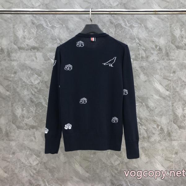 大人の個性を。  ブームは再熱中 人気限定品偽物 ブランド 激安セーターTHOM BROWNE