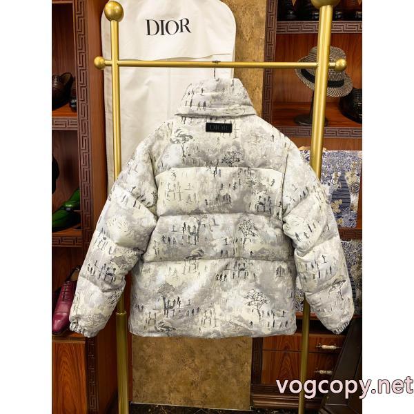 Dior良好な材質 お気に入りの上品 即日対応ブランド 品 激安 通販    ダウンジャケット..