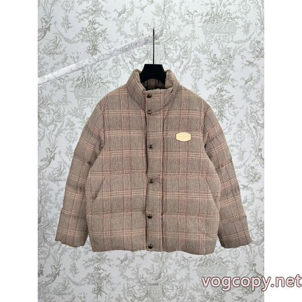 LOUIS VUITTON安心の追跡案内 最安値が実現 2026年秋冬最旬トレンドブランド コピー 販売 店ダウンジャケット