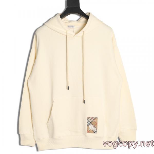 プレゼントにも 重宝する 1つは持ちたいブランド スーパー コピー 通販    パーカーBURBERRY.