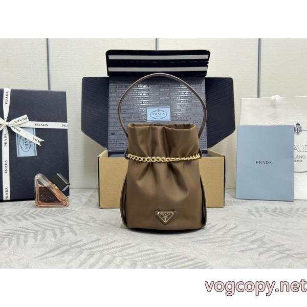 PRADAスーパー コピー 通販 優良    バッグサイズ感いいの 超人気美品 完売確実.