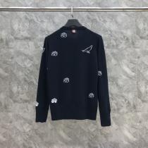 大人の個性を。  ブームは再熱中 人気限定品偽物 ブランド 激安セーターTHOM BROWNE