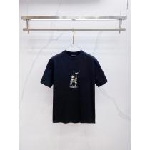 海外超人気 2026秋冬新作 上品スタイルルイ ヴィトンTシャツコピー 通販