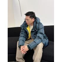 ブランド スニーカー 激安超大特価 発表の新作モデル 秋冬の流行りトップスPRA...
