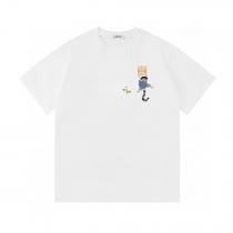 Tシャツ高級感を演出 洗練された印象 大胆にLOEWE激安 通販 専門