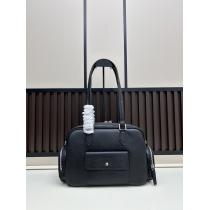 バッグスーパー コピーPRADA定番のモデル 完売間近 高級感ある