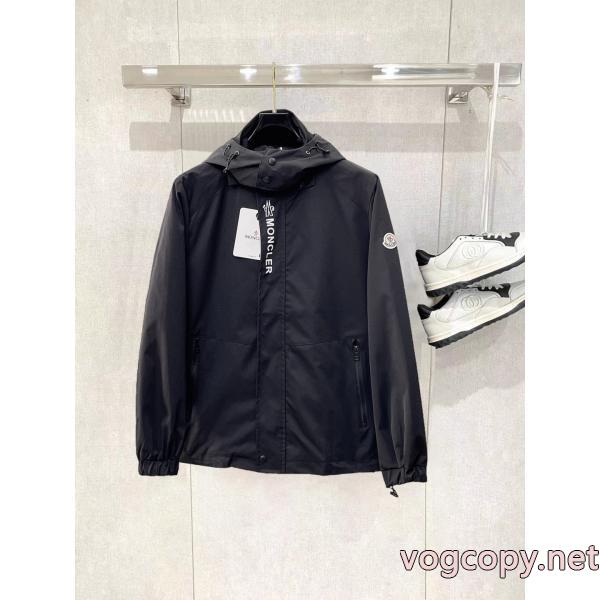 ブランド 偽物 通販ジャケットMONCLER冬の定番スタイル 大注目！ セレブ愛用　26新作