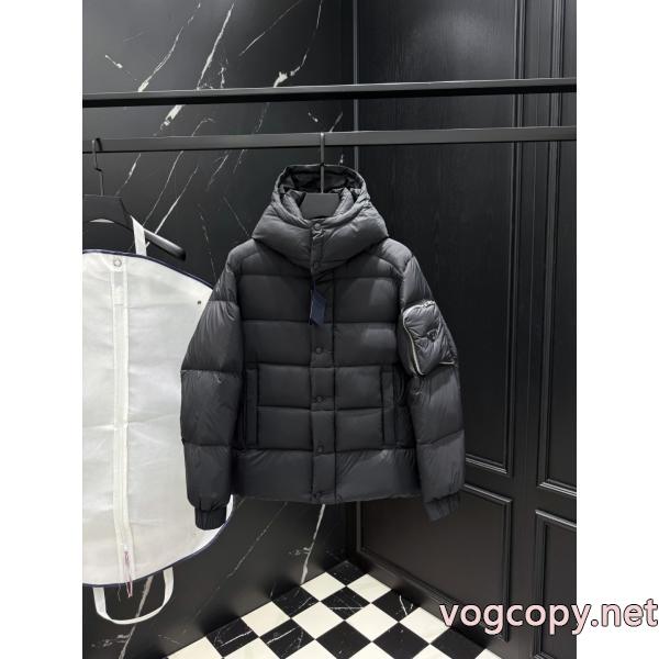 プラダ PRADA高級感ある大人の VIPセール 上品ですっきり、好感度抜群ブランド コピー 激安ダウンジャケット..