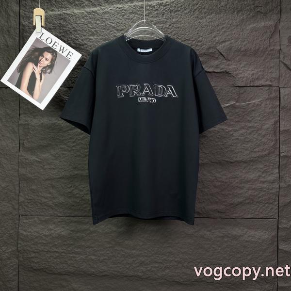 プラダスーパー コピー 品限定入荷 着まわし力抜群 人気が爆発 半袖Tシャツ