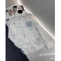 LOUIS VUITTON大流行中 透け感新作がイチ推し 高品質で綺麗偽物 通販...