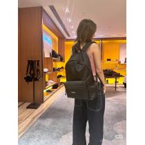 ブランド コピー 優良店バッグ絶対欲しい 芸能人人気 着心地にBALENCIAG...