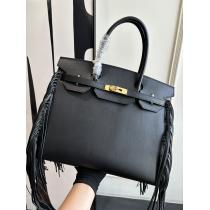 レディースバッグブランド 通販店ミュウミュウ今、大人のお洒落に 夏らしい品格が漂...