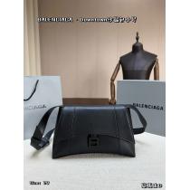 ブランド コピー バックバッグ2026人気品 本日限定安い 多色使いが魅力のBA...