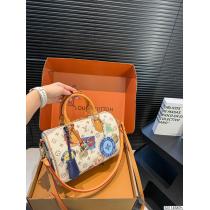 ブランド コピー 安心着心地のいい 少量入荷☆限定モデル 売り切れ間近LOUIS VUITTONバッグ