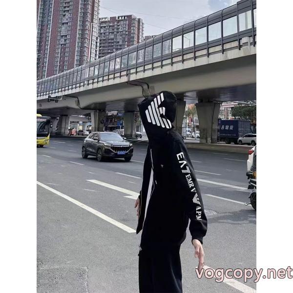 完売間近 海外セレブ愛用 夏季超人気アイテムパーカーブランド 品 激安 通販ARMANI