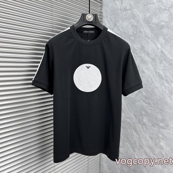 人気ブランドの2026新色 SALE 2026 セレブ多数愛用アルマーニ半袖Tシャツブランド 品 コピー