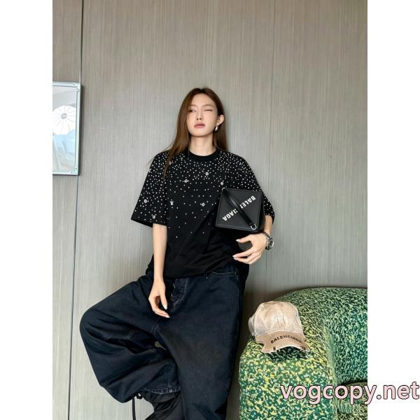 LOUIS VUITTON半袖Tシャツ偽物 通販数量限定新品 モードな雰囲気 大特価