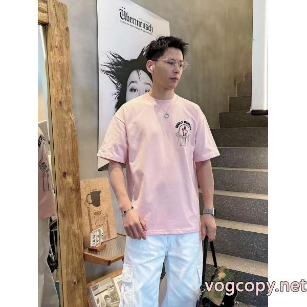モンクレール偽物 ブランド 激安超人気専門店 26SS2026 雑誌掲載モデル!!半袖Tシャツ