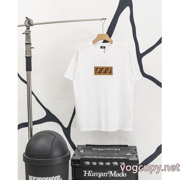半袖Tシャツスーパー コピー 安心FENDI海外直送 存在感を発揮する 人気新品