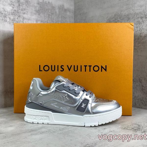 LOUIS VUITTONスーパー コピー ブランド 専門店スニーカー究極の美しさ 限定激安 2026 おすすめ/オススメ.
