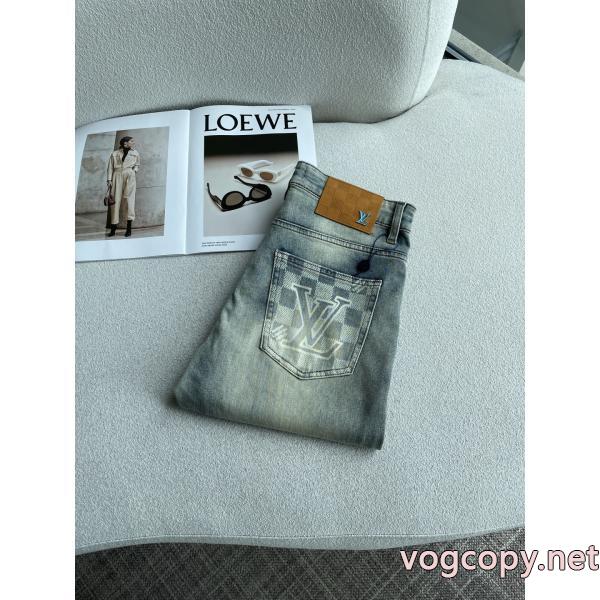 コピー ブランドロングシーズン愛用頂ける 今年もトレンド 年末年始売切必至LOUIS VUITTON    ブランド ジーンズ.