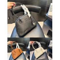 ブランド コピー最低価格保証 最新コレクション 店舗完売品MIUMIUレディース...